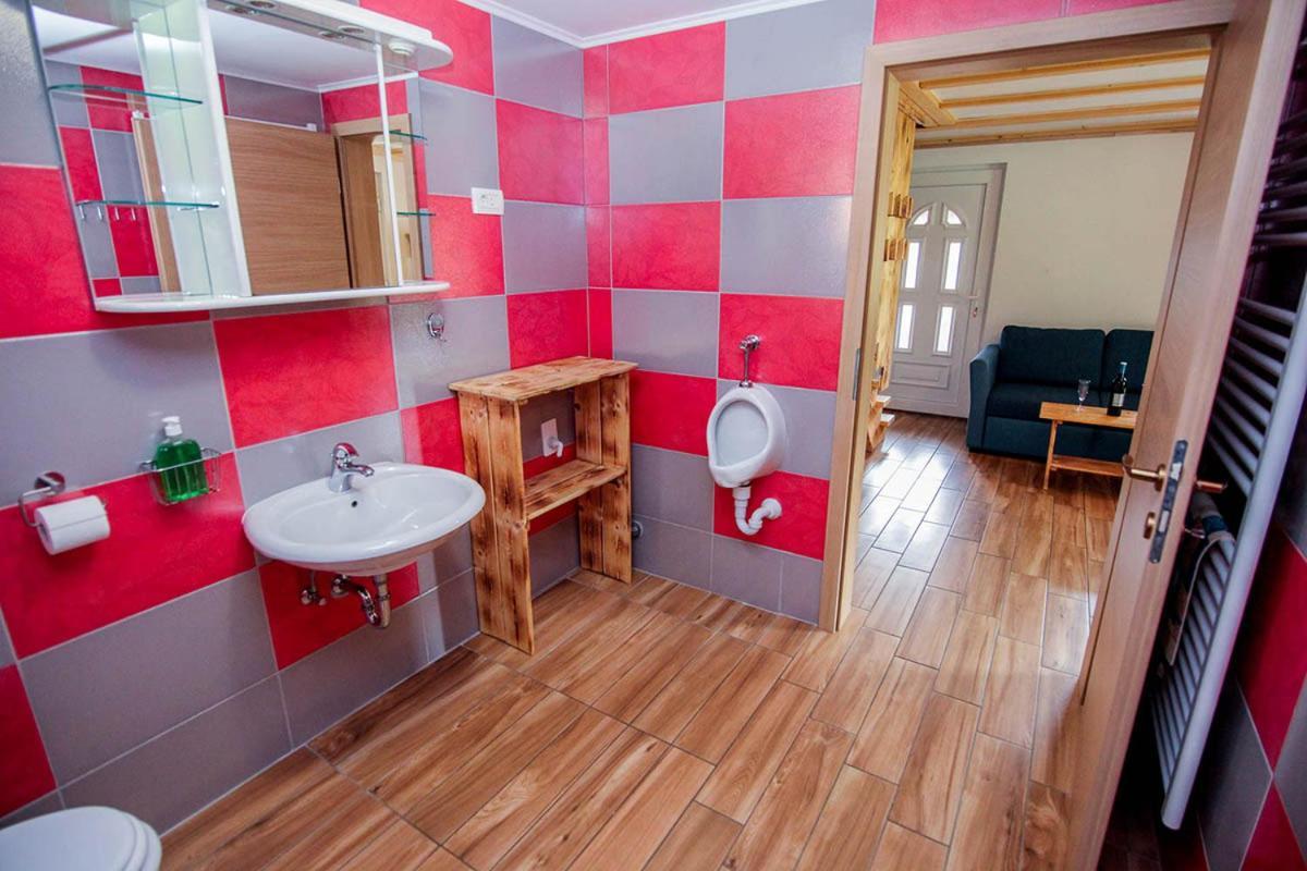 Apartmaji Pri Kozmavo - Little House Bohinj Exterior photo
